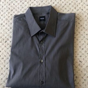 Men’s Hugo Boss button down shirt